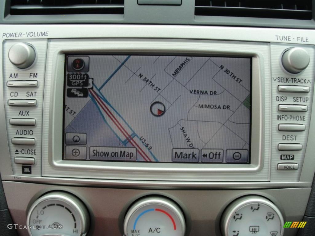 2011 Toyota Camry SE Navigation Photos