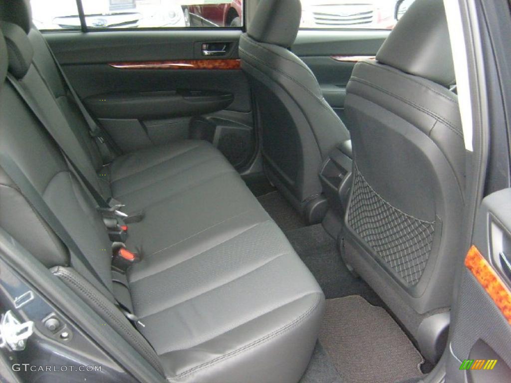 2011 Outback 2.5i Limited Wagon - Graphite Gray Metallic / Off Black photo #16