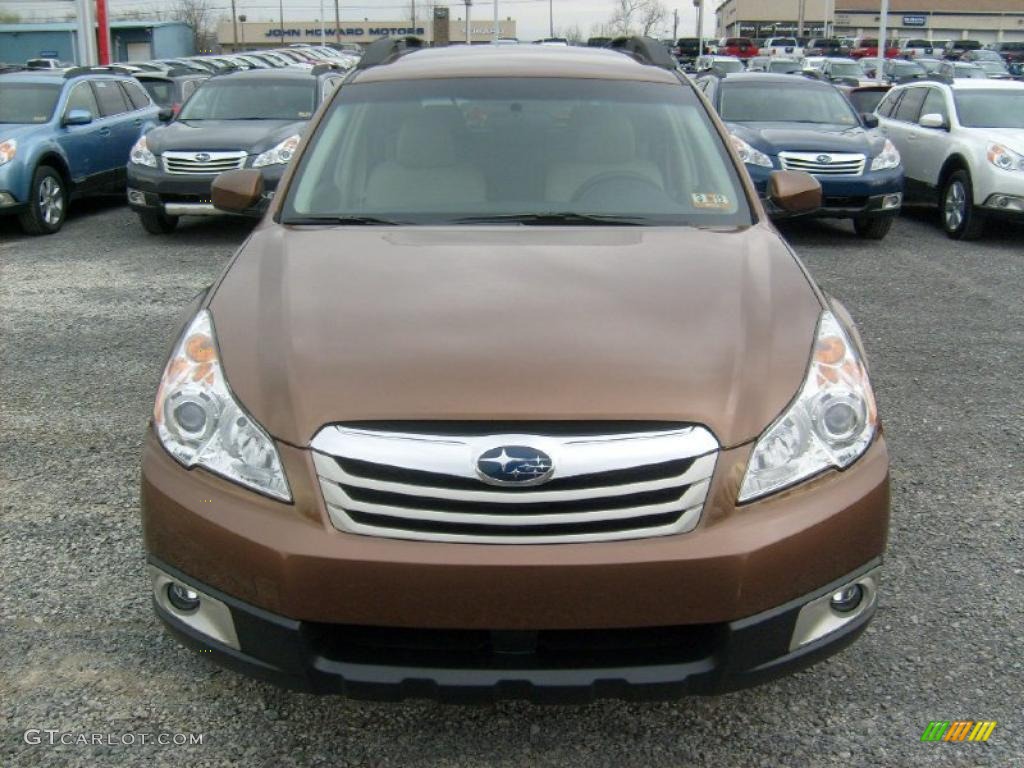 2011 Outback 2.5i Premium Wagon - Caramel Bronze Pearl / Warm Ivory photo #2
