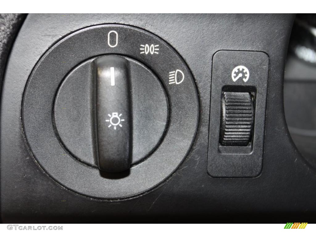1999 BMW 5 Series 540i Sedan Controls Photo #47067206