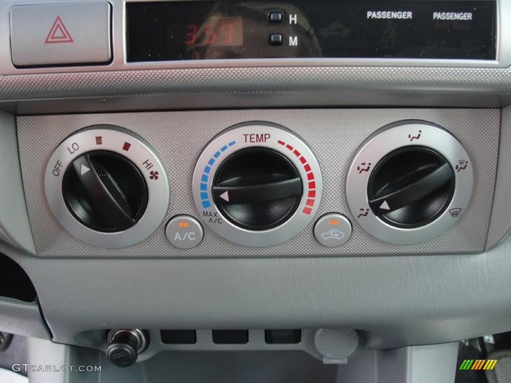 2011 Toyota Tacoma SR5 PreRunner Double Cab Controls Photo #47067575