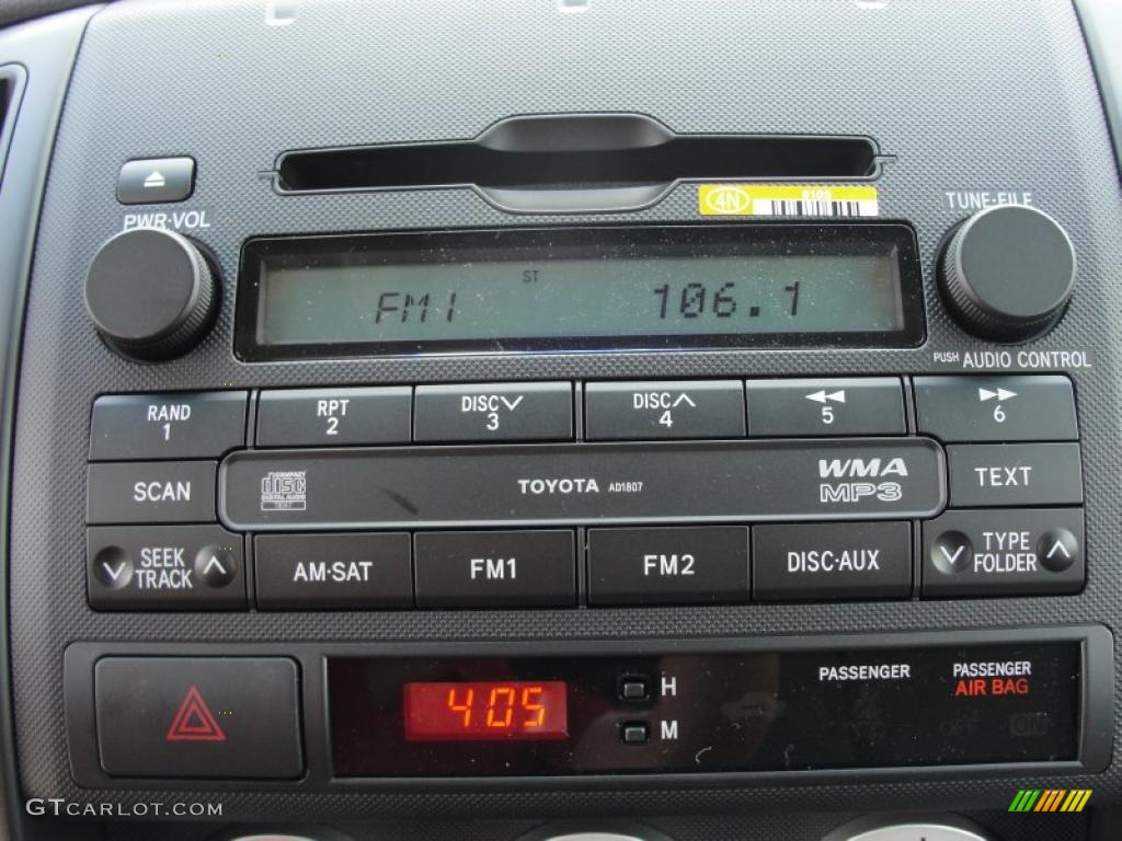 2011 Toyota Tacoma Access Cab 4x4 Controls Photo #47068001