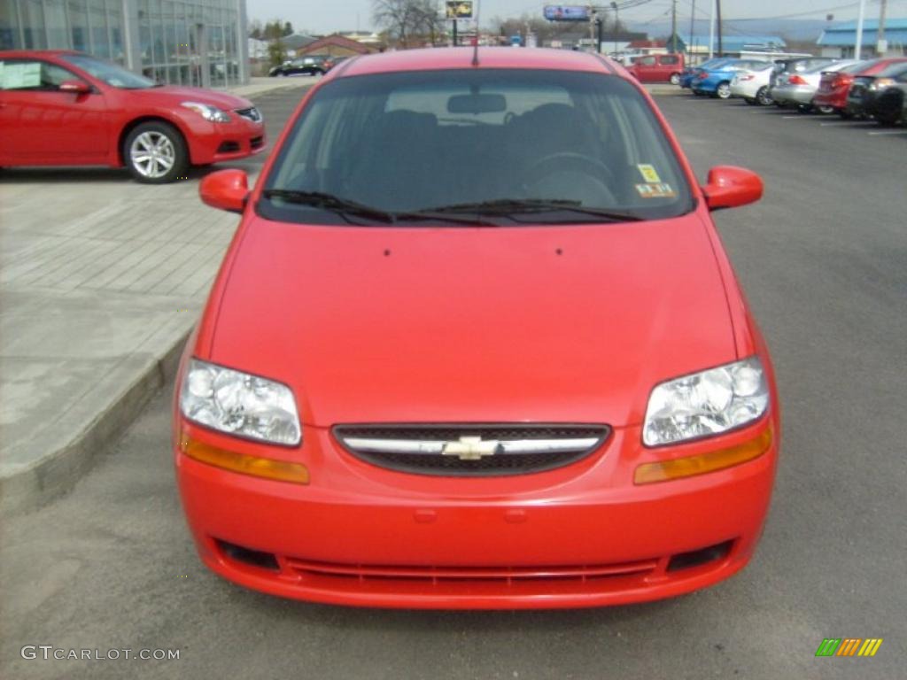 2008 Aveo Aveo5 LS - Victory Red / Charcoal photo #11