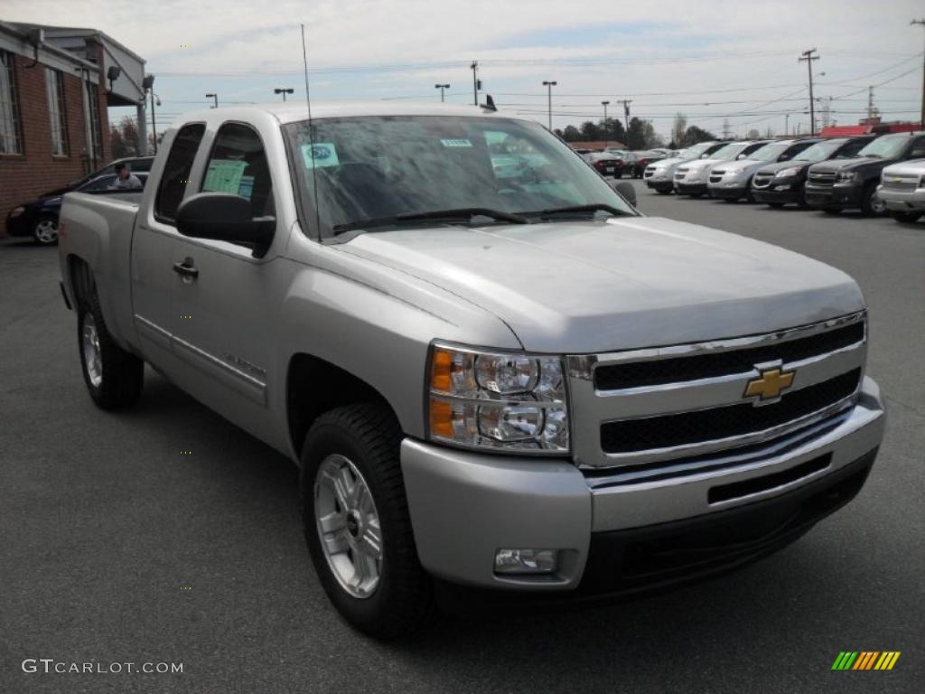 2011 Silverado 1500 LT Extended Cab 4x4 - Sheer Silver Metallic / Ebony photo #5
