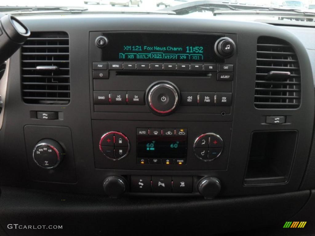 2011 Silverado 1500 LT Extended Cab 4x4 - Sheer Silver Metallic / Ebony photo #11