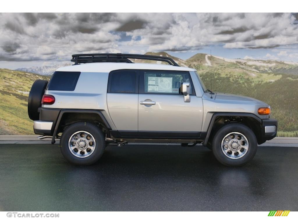 Silver Fresco Metallic 2011 Toyota FJ Cruiser 4WD Exterior Photo #47072441