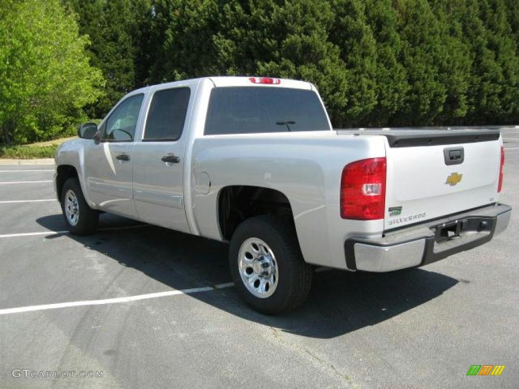 2011 Silverado 1500 LS Crew Cab - Sheer Silver Metallic / Dark Titanium photo #3