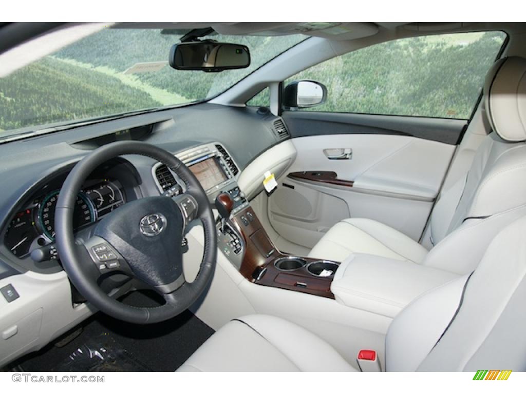 2011 Venza V6 AWD - Magnetic Gray Metallic / Light Gray photo #4