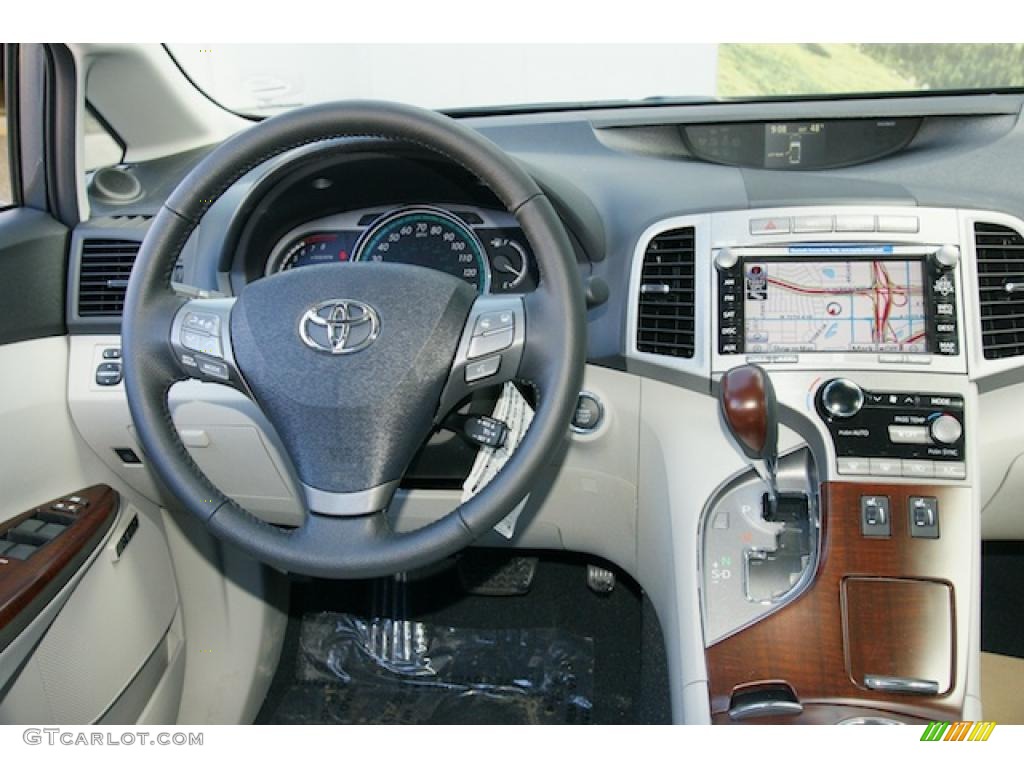 2011 Venza V6 AWD - Magnetic Gray Metallic / Light Gray photo #9