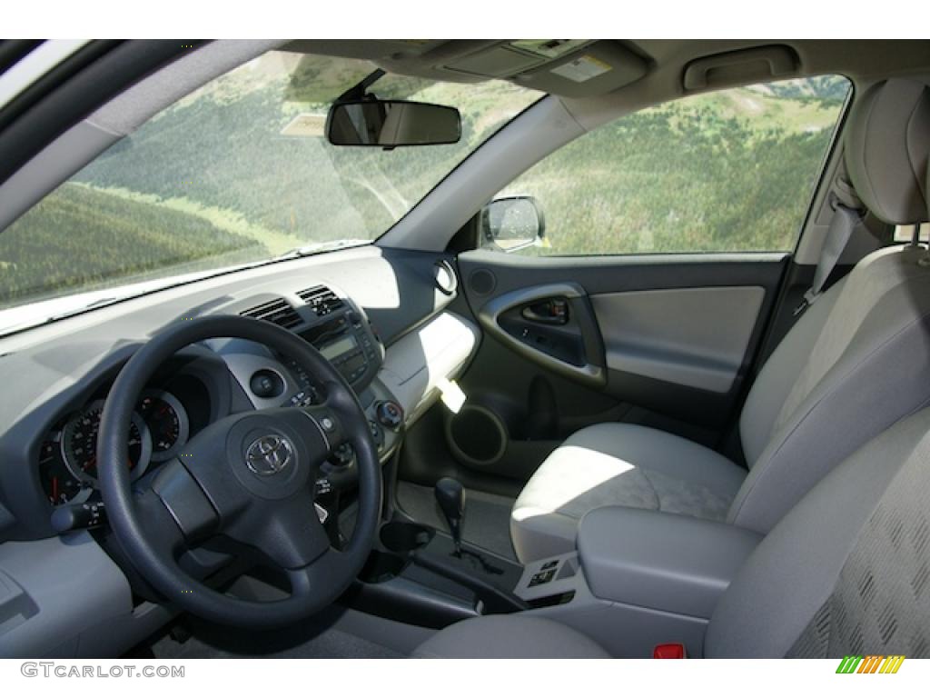 2011 RAV4 I4 4WD - Super White / Ash photo #4