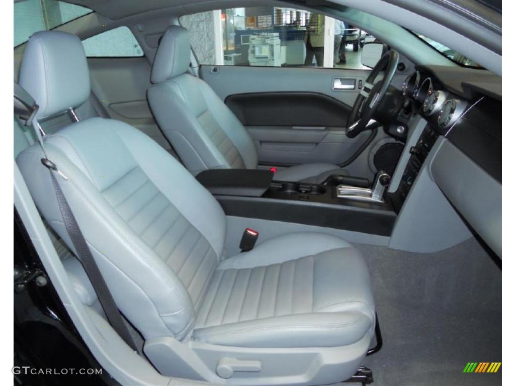 Light Graphite Interior 2008 Ford Mustang GT Premium Coupe Photo #47074760