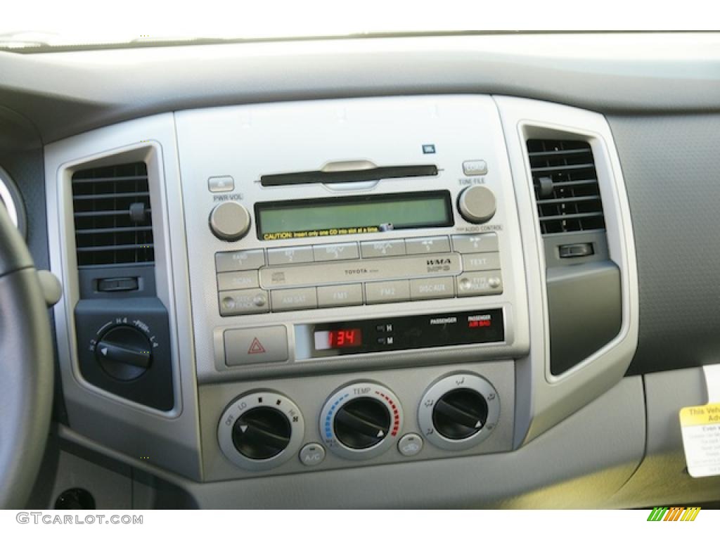 2011 Toyota Tacoma V6 TRD Sport Double Cab 4x4 Controls Photo #47074856