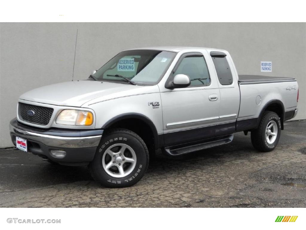 2000 F150 XLT Extended Cab 4x4 - Silver Metallic / Medium Graphite photo #1