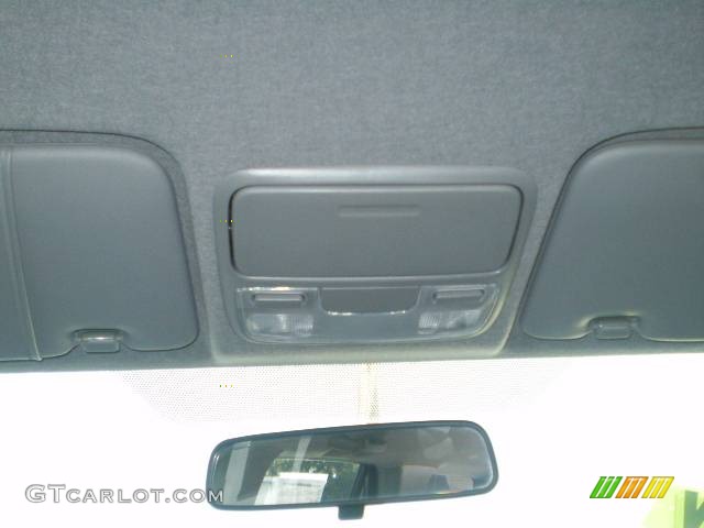 2004 CR-V LX - Satin Silver Metallic / Black photo #22