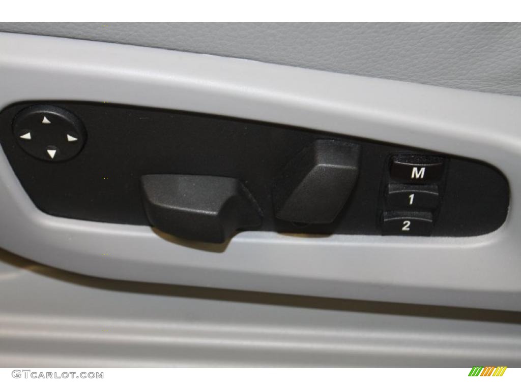 2008 5 Series 528i Sedan - Space Grey Metallic / Grey photo #40