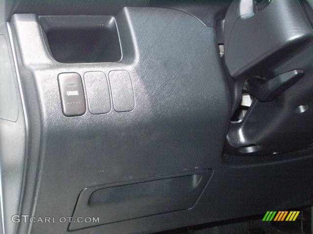 2004 CR-V LX - Satin Silver Metallic / Black photo #23