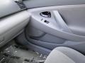 Black - Camry LE Photo No. 19