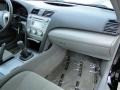 Black - Camry LE Photo No. 21
