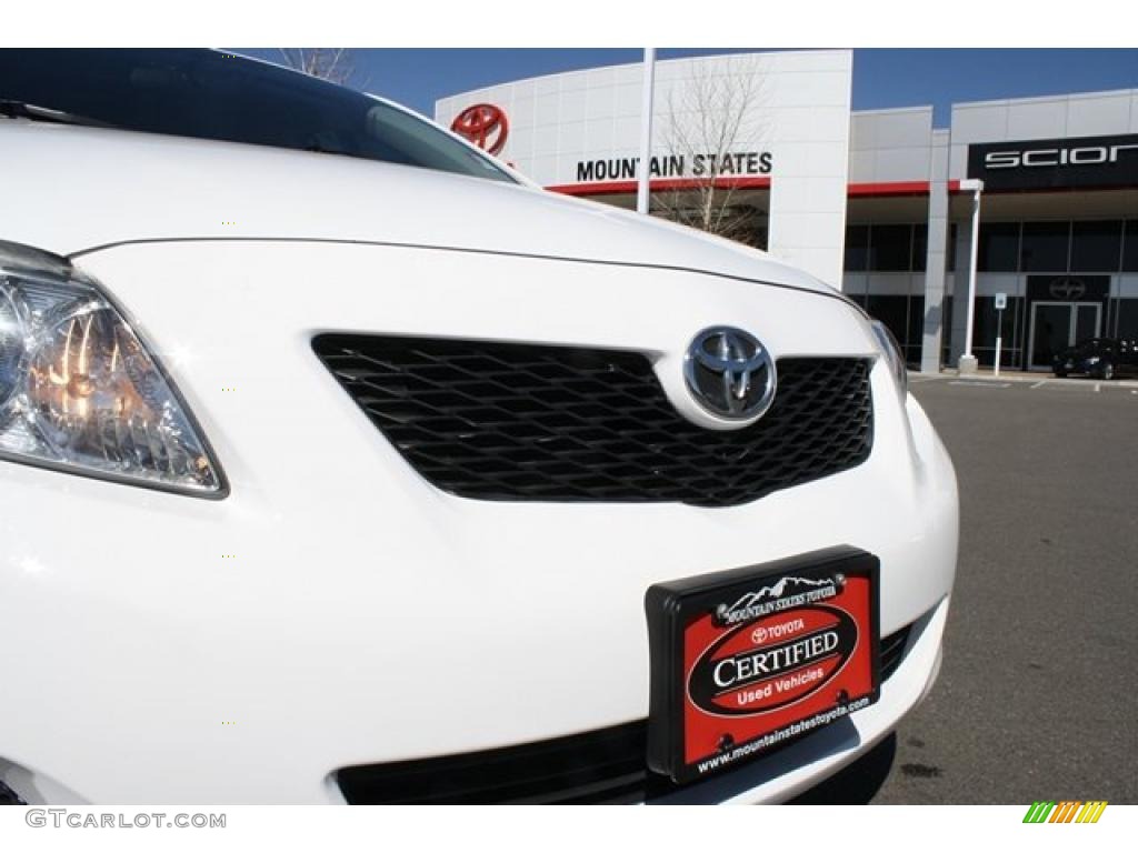 2010 Corolla  - Super White / Ash photo #28