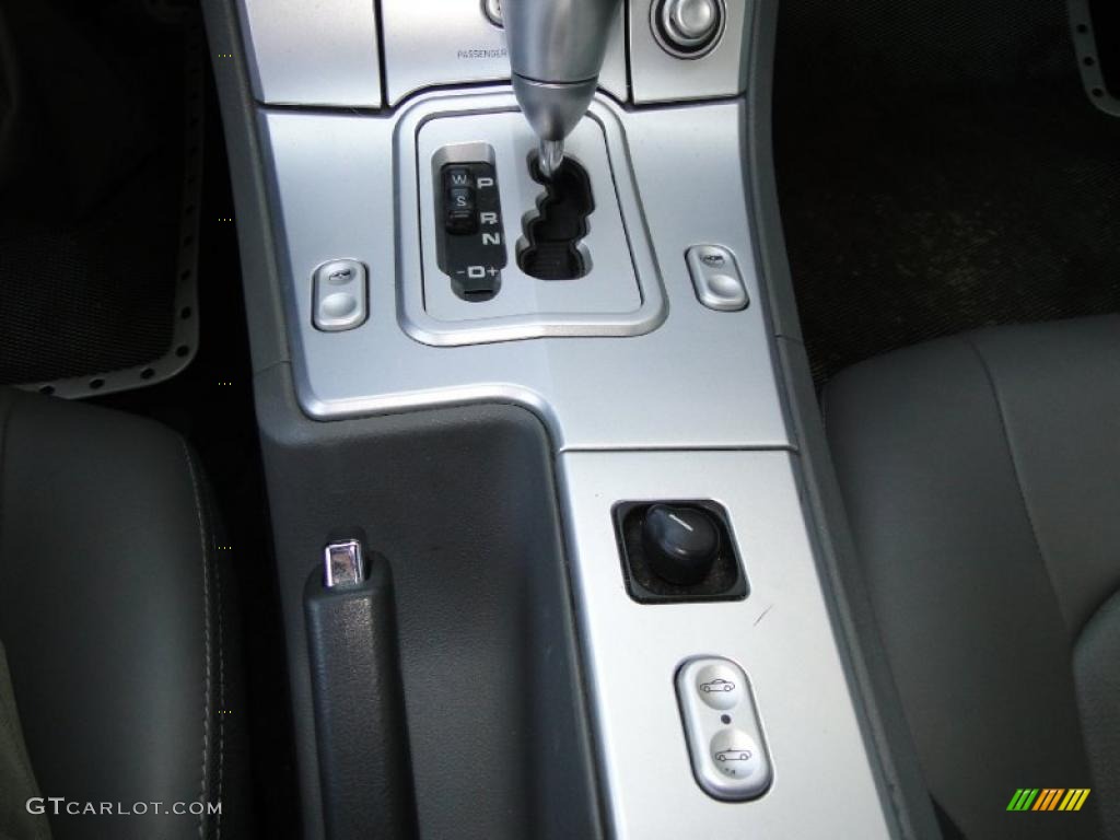 2005 Chrysler Crossfire Limited Roadster Controls Photo #47077055