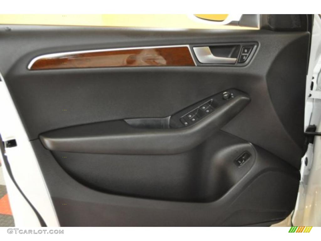 2010 Audi Q5 3.2 quattro Cinnamon Brown Door Panel Photo #47079521