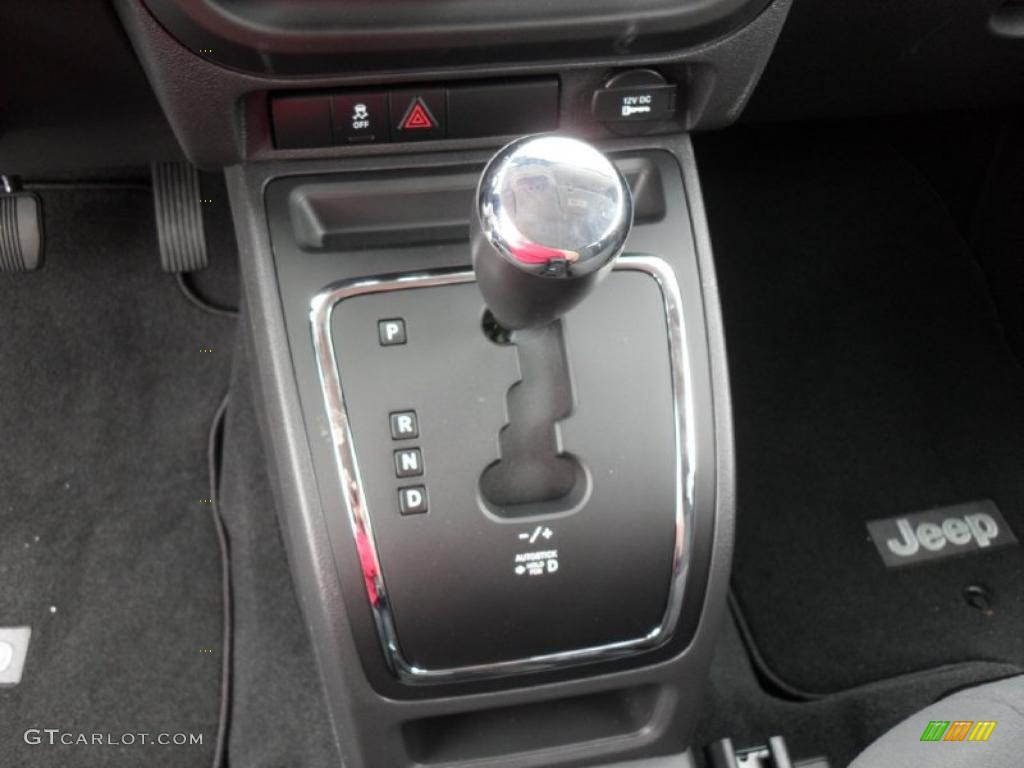 2011 Jeep Compass 2.4 4x4 CVT Automatic Transmission Photo #47079641