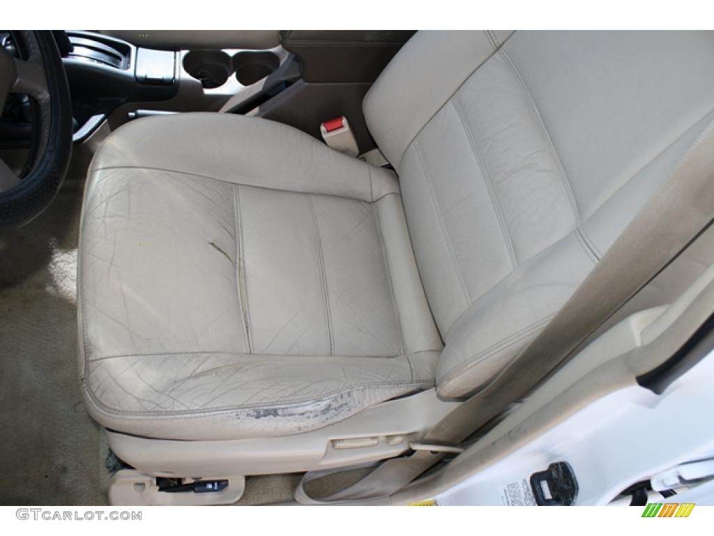 1998 Pathfinder LE 4x4 - Cloud White / Blond photo #11