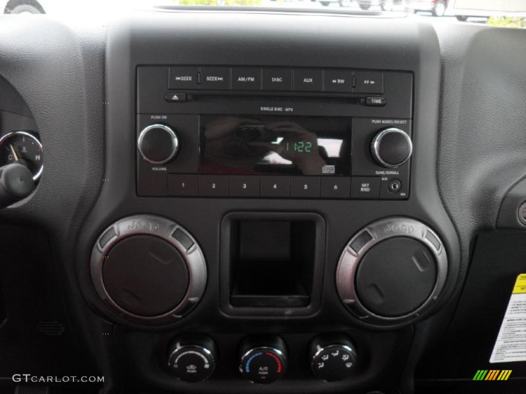 2011 Wrangler Sport 4x4 - Mango Tango Pearl / Black photo #12