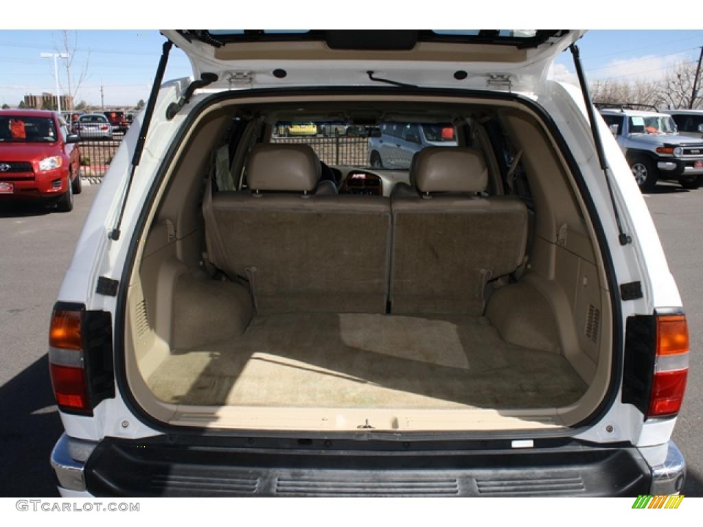 1998 Pathfinder LE 4x4 - Cloud White / Blond photo #28