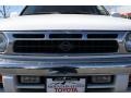 1998 Cloud White Nissan Pathfinder LE 4x4  photo #30