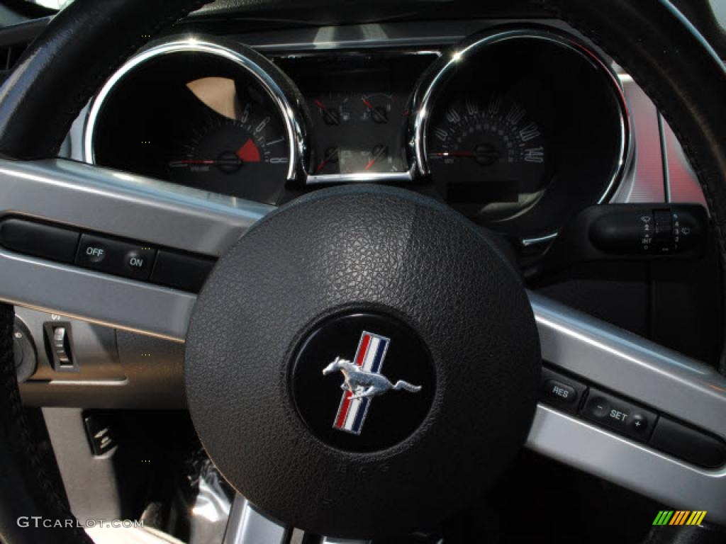 2005 Mustang GT Premium Convertible - Black / Dark Charcoal photo #19