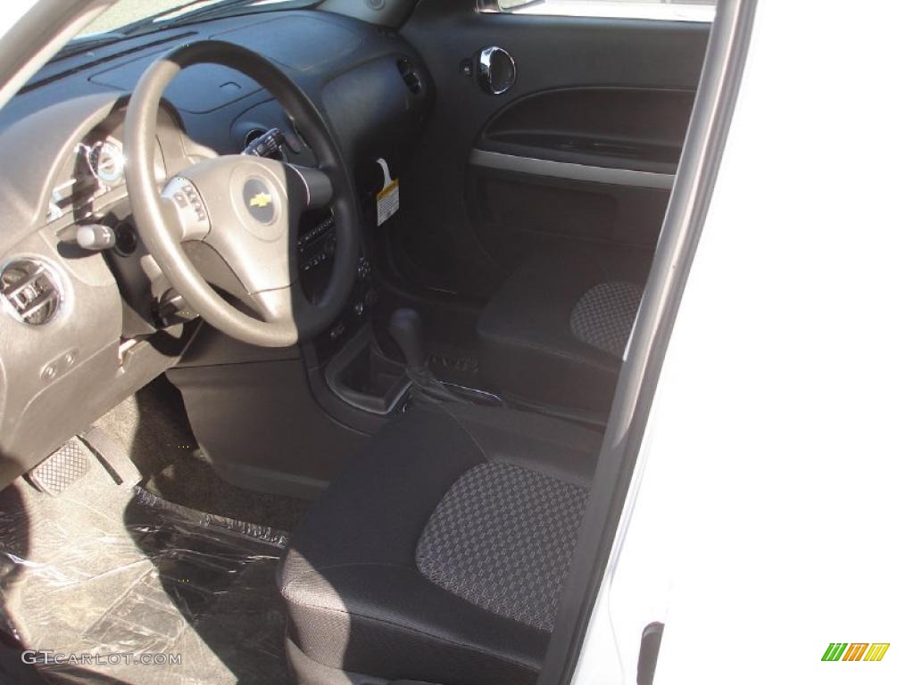 2011 HHR LS - Arctic Ice White / Ebony photo #3