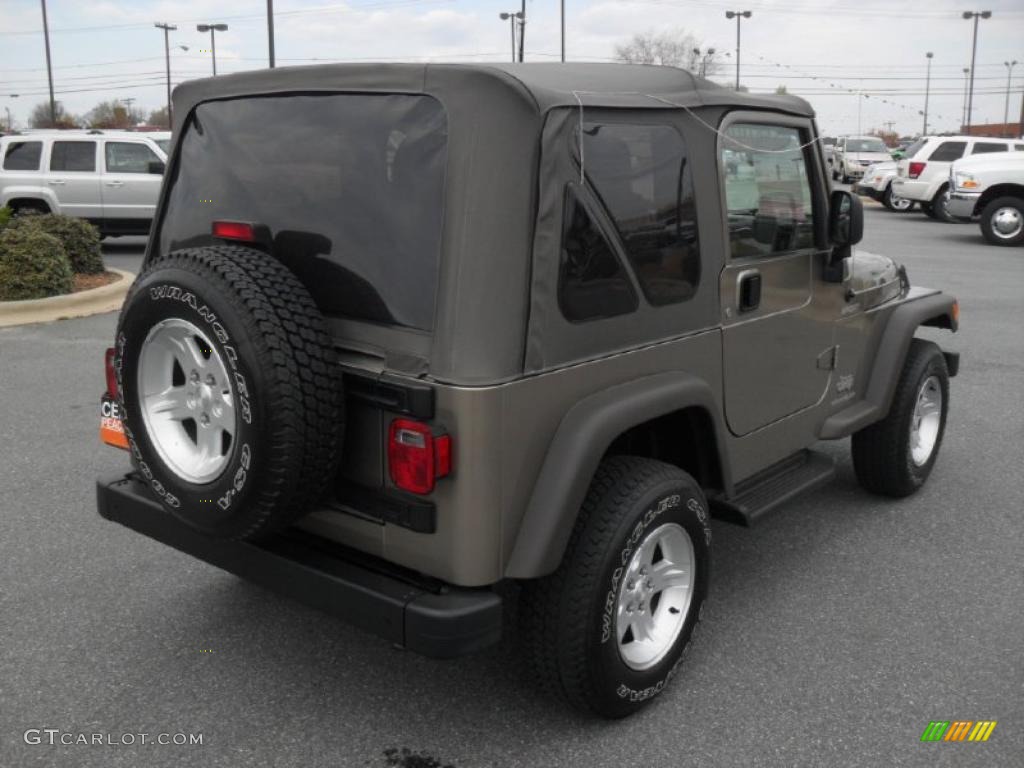 2006 Wrangler Sport 4x4 - Light Khaki Metallic / Khaki photo #4