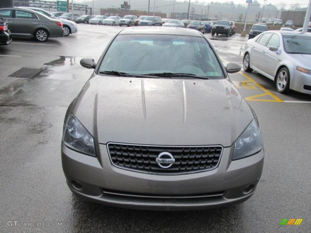 2006 Altima 2.5 SL - Polished Pewter Metallic / Blond photo #10