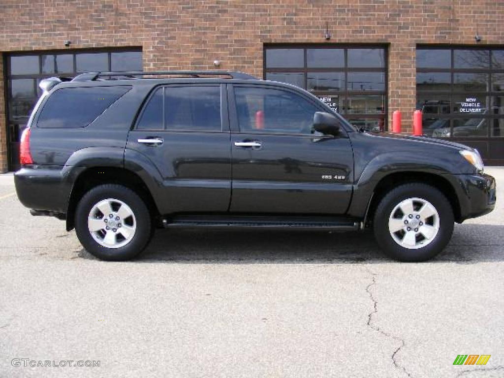 2006 4Runner SR5 4x4 - Black / Stone Gray photo #2