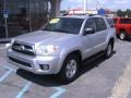 Titanium Metallic - 4Runner SR5 Photo No. 2