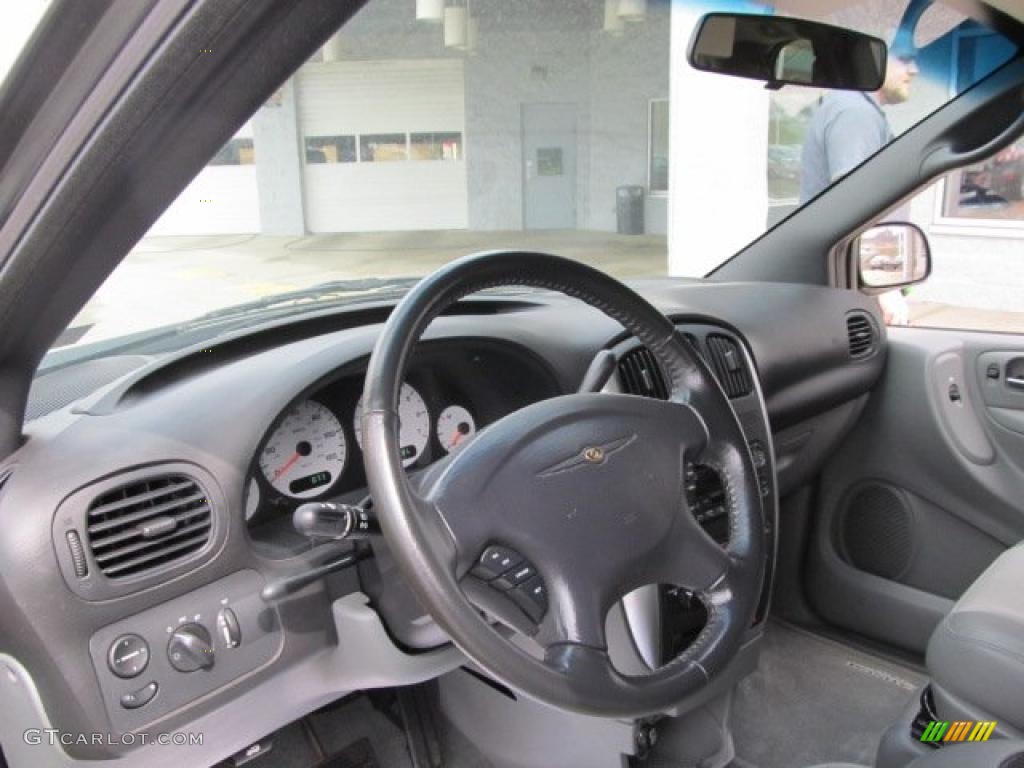 2004 Chrysler Town & Country Touring Platinum Series Medium Slate Gray Steering Wheel Photo #47084213