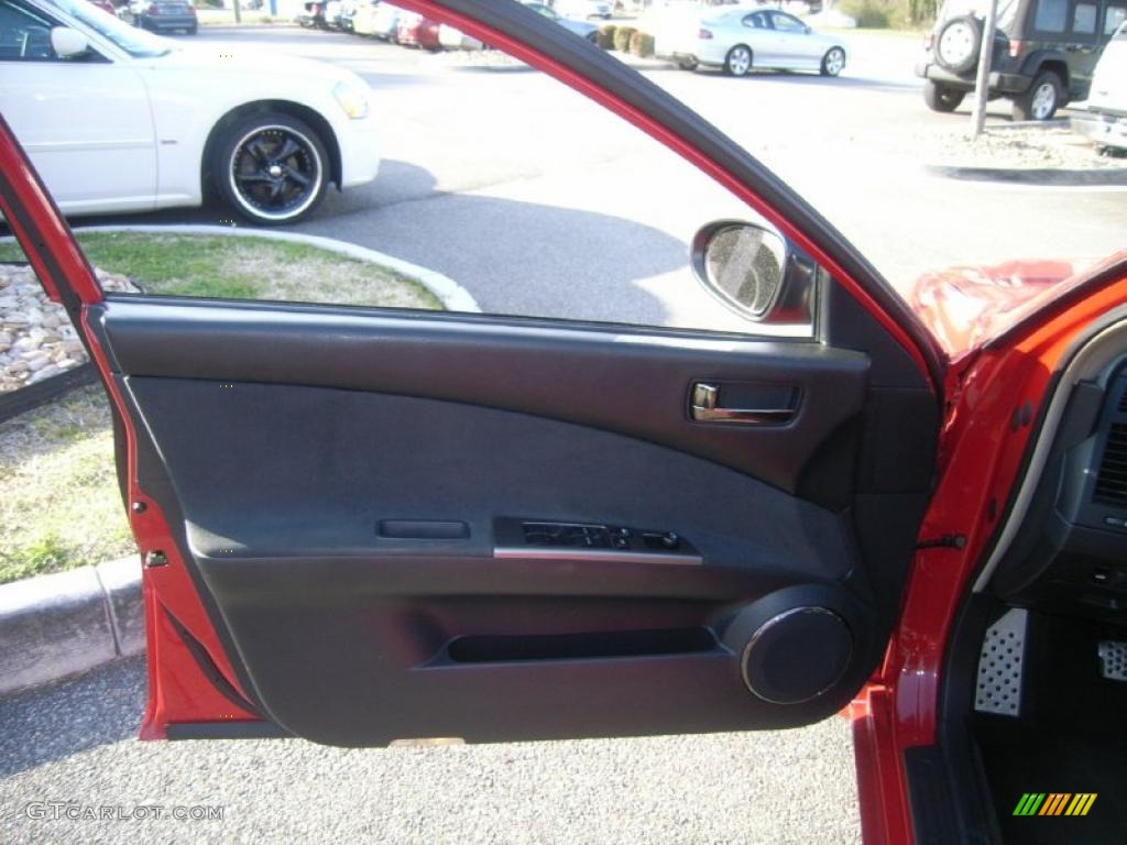 2005 Altima 3.5 SE-R - Code Red / SE-R Charcoal photo #14