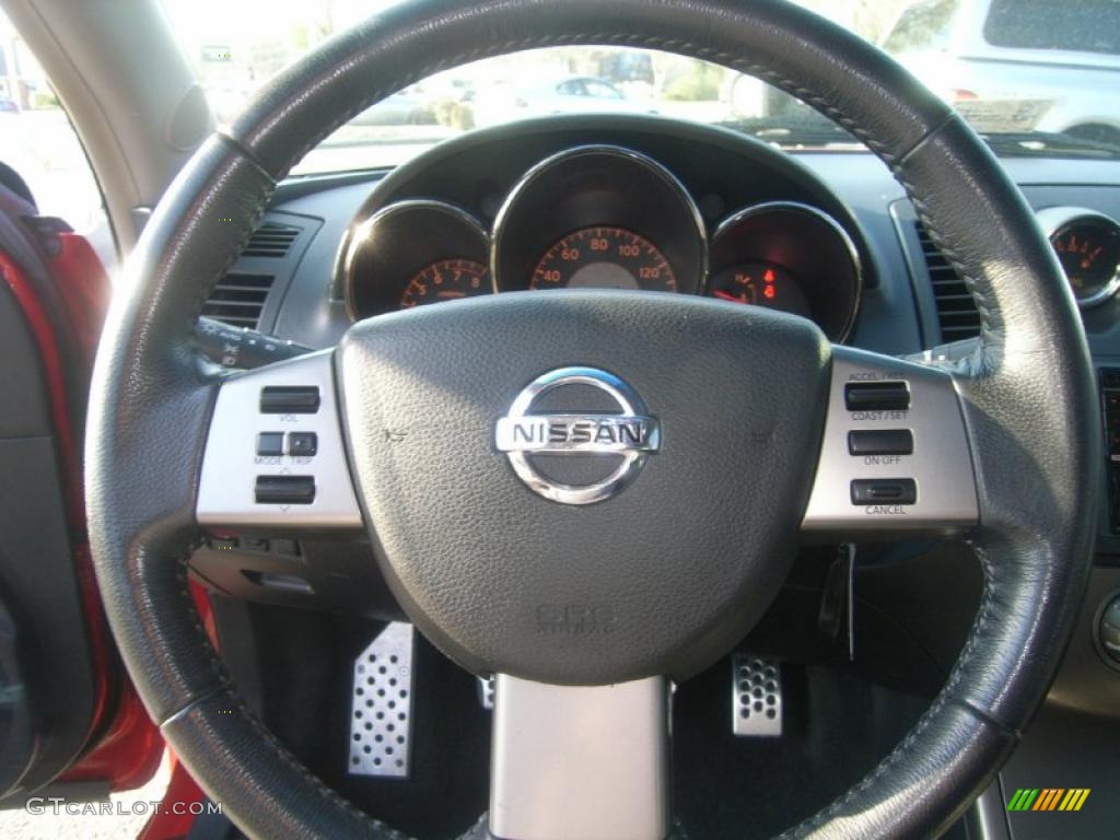 2005 Nissan Altima 3.5 SE-R Steering Wheel Photos