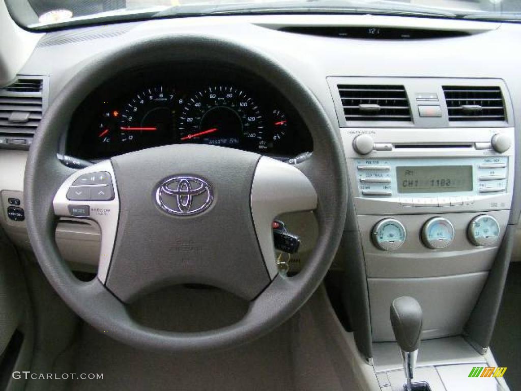 2007 Camry LE - Aloe Green Metallic / Bisque photo #14