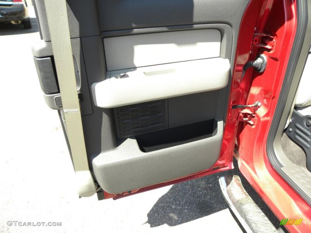 2010 F150 XLT SuperCab - Red Candy Metallic / Medium Stone photo #10