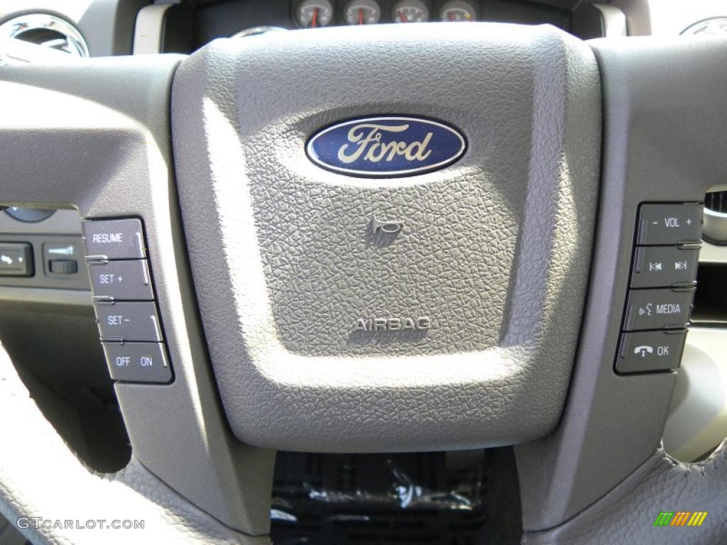 2010 F150 XLT SuperCab - Red Candy Metallic / Medium Stone photo #20