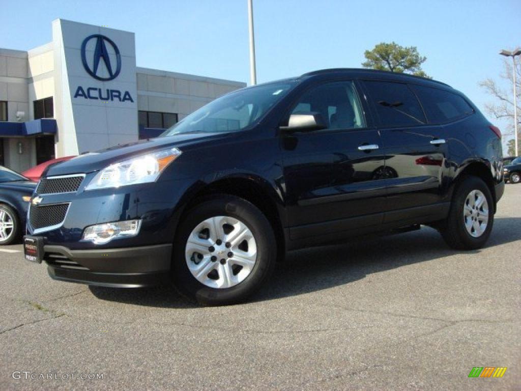2011 Traverse LS - Dark Blue Metallic / Dark Gray/Light Gray photo #2