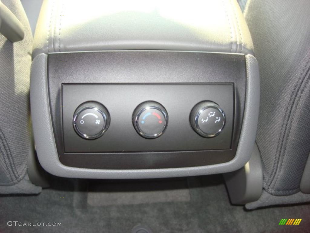 2011 Traverse LS - Dark Blue Metallic / Dark Gray/Light Gray photo #12