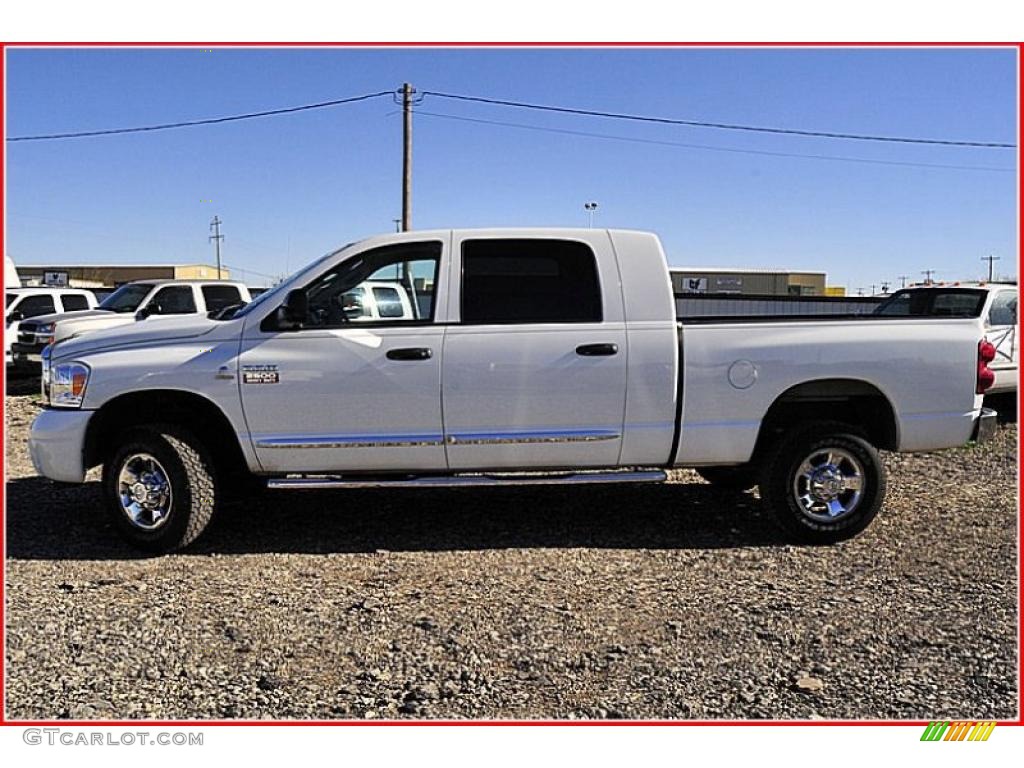 2007 Ram 2500 Laramie Mega Cab 4x4 - Bright White / Khaki photo #2