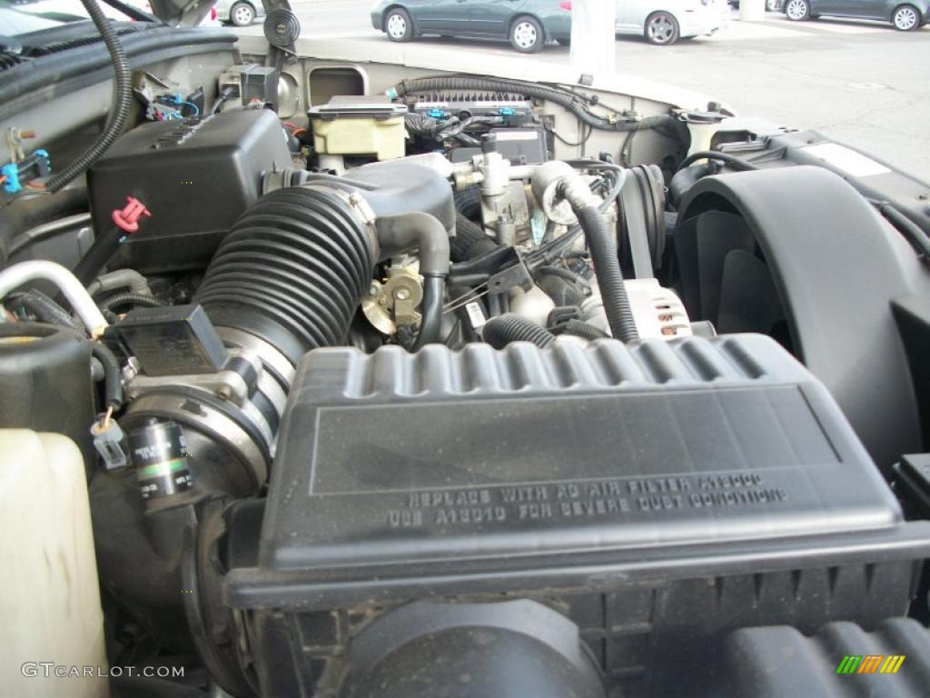 1998 Chevrolet Tahoe LS 4x4 Engine Photos