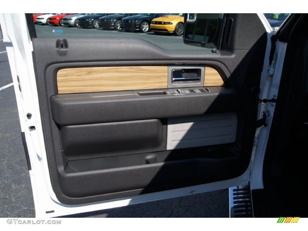 2011 Ford F150 Lariat SuperCrew 4x4 Black Door Panel Photo #47094632
