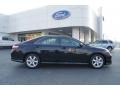 Black - Camry SE Photo No. 2