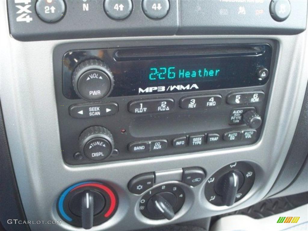 2010 Chevrolet Colorado LT Crew Cab 4x4 Controls Photo #47096324