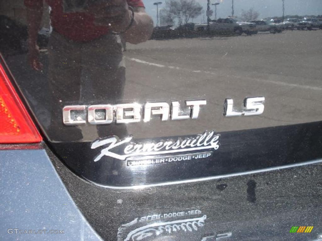 2007 Cobalt LS Sedan - Black / Gray photo #30